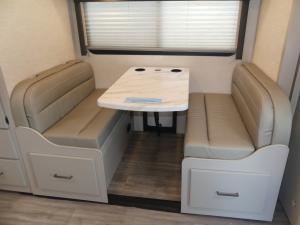 Quantum SE SL27 Ford Photo