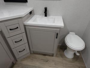 North Point 382FLRB Photo