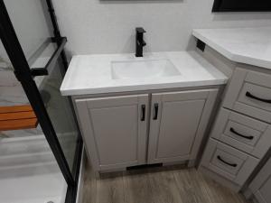 North Point 382FLRB Photo