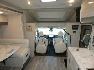 Gemini AWD 23TW Photo