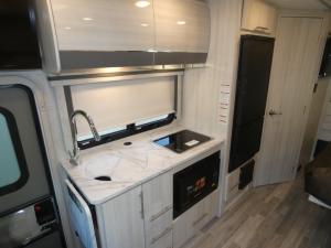 Gemini AWD 23TW Photo