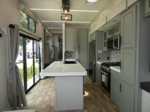 Regency 3951BAM Photo