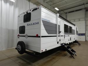 Salem 300ICE Photo