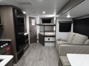 Transcend Xplor 27DBX Photo