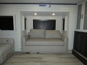 Alpine 3700FL Photo