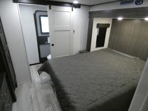 Alpine Avalanche Edition 390DS Photo