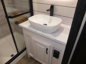 North Point 390CKDS Photo