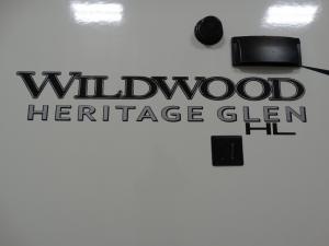 Wildwood Heritage Glen Hyper-Lyte 22RBHL Photo