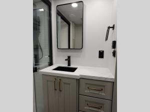 Model G 3950 Photo