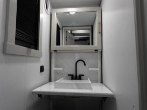 Model G 3950 Photo