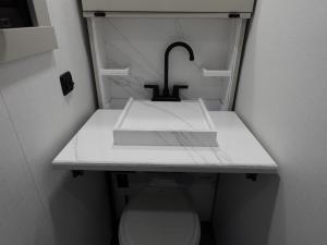 Model G 3950 Photo