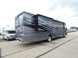 Adventurer 35F Photo