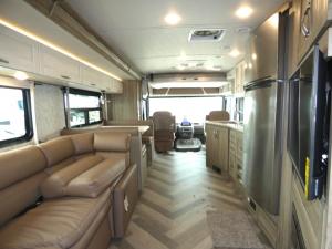 Adventurer 35F Photo