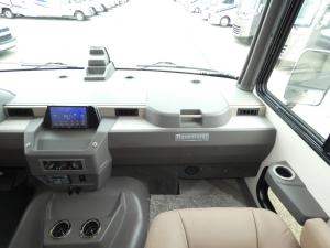 Adventurer 35F Photo