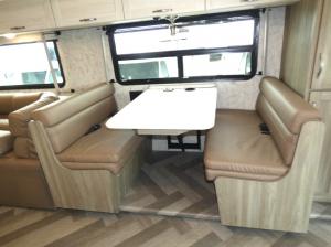 Adventurer 35F Photo