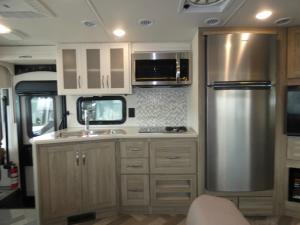 Adventurer 35F Photo