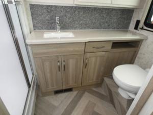 Adventurer 35F Photo