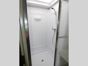 Adventurer 35F Photo