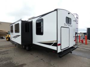 Outback Ultra Lite 302UBH Photo