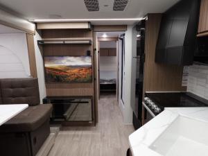 Salem Cruise Lite 24RLXL Photo