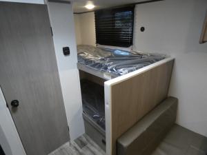 Aspen Trail Mini 17BH Photo