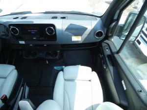 Strada-ion Tour AWD Photo