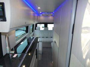 Strada-ion Tour AWD Photo
