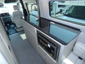 Strada-ion Tour AWD Photo