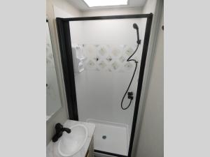 Cross Trail XL 22XG Ford E-350 Photo