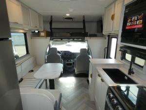Cross Trail XL 22XG Ford E-350 Photo