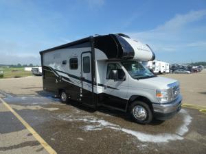 Cross Trail XL 22XG Ford E-350 Photo