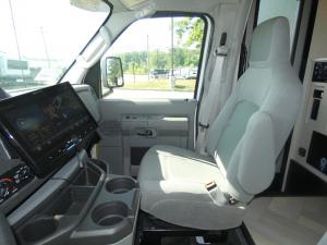 Cross Trail XL 22XG Ford E-350 Photo