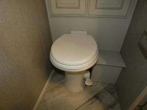 Discovery LXE 44S Photo