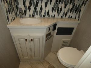 Discovery LXE 44S Photo