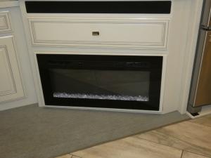 Discovery LXE 44S Photo