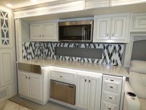 Discovery LXE 44S Photo