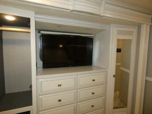 Discovery LXE 44S Photo