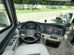 Discovery LXE 44S Photo