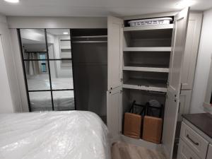 Model G 3950 Photo
