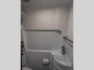 Expanse 21B Photo
