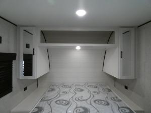 Open Range Conventional 182RB Photo