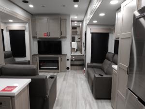 Momentum G-Class 415G Photo
