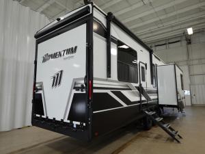 Momentum G-Class 415G Photo