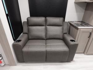 Momentum G-Class 415G Photo