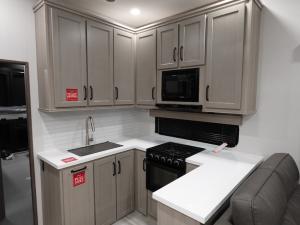 Momentum G-Class 415G Photo