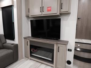 Momentum G-Class 415G Photo