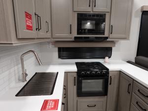 Momentum G-Class 415G Photo