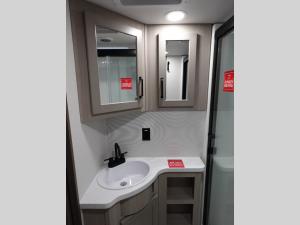 Momentum G-Class 415G Photo