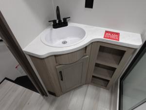 Momentum G-Class 415G Photo