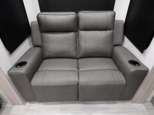 Momentum G-Class 415G Photo